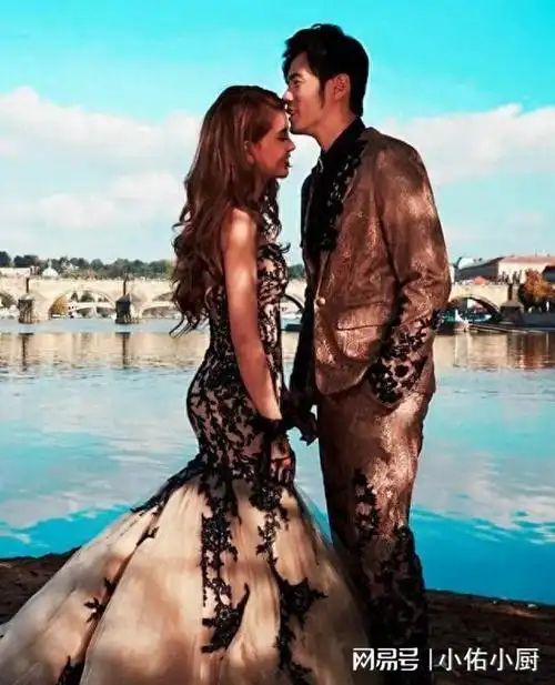 刚爆周杰伦出轨又秒删, 昆凌出来辟谣, 难道又被盗号了吗