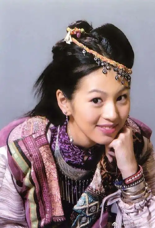 我觉得德好多角度都和刘品言好像