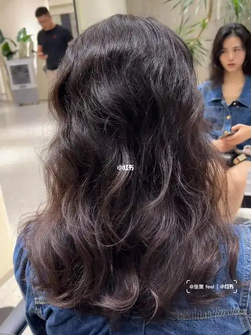 也会比常规的大卷高 蓬松#上海烫发  #上海剪发  #上海造型烫  #上海