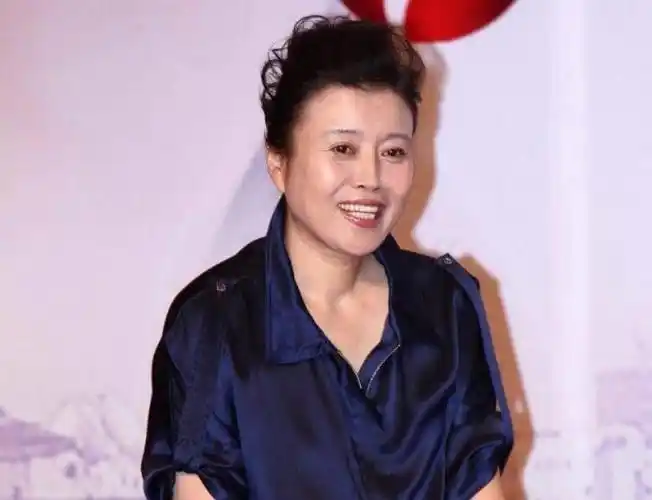 丁嘉丽大孙红雷几岁(孙红雷甩了丁嘉丽)-第1张图片