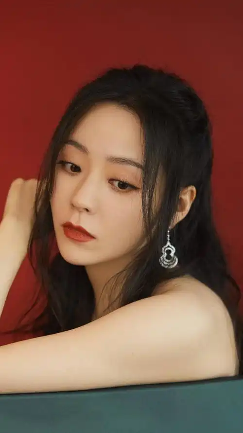 歌手张靓颖歌声动听漂亮大方来看美照