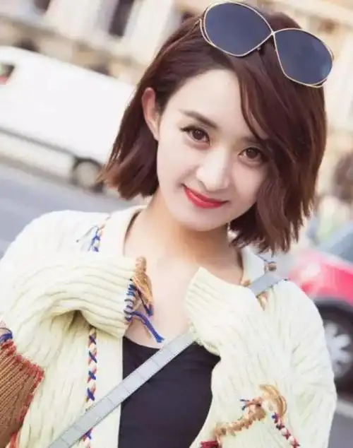 大圆脸适合什么发型(9款适合圆脸女生的时尚减龄发型)