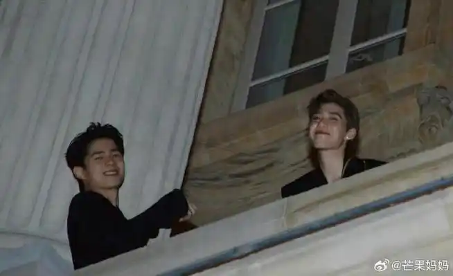 pp和刘昊然,诠释什么是"脸是最好的时尚单品"