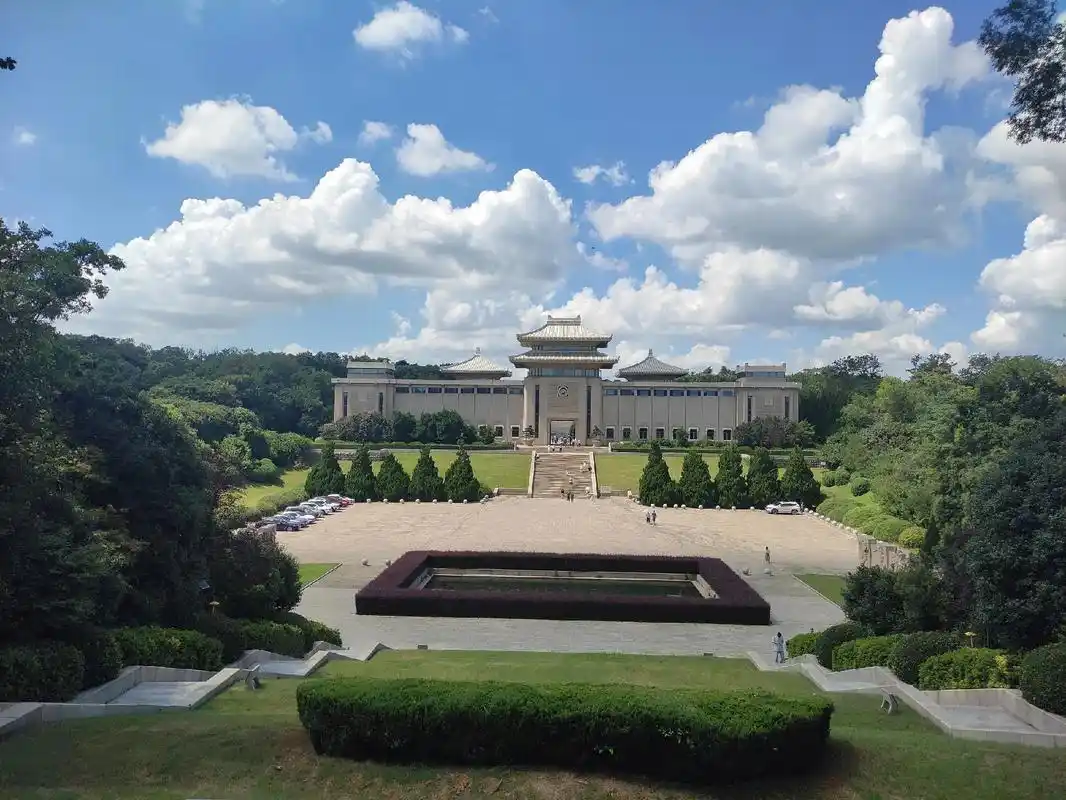 这里是南京雨花台烈士陵园.1927年蒋 - 抖音