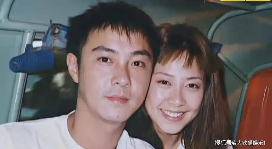 张卫健的老婆张茜算不算大美人?看看她与阿娇的合照,就有答案了