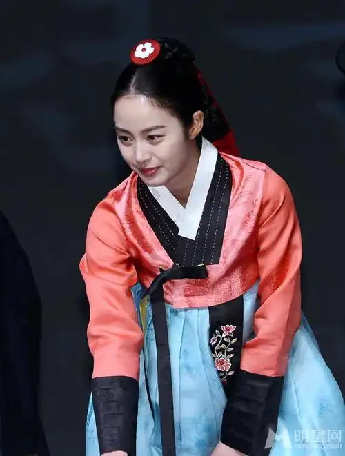 金泰熙为爱而生古装