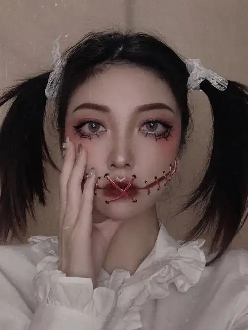 万圣节妆容新手也可操作的鬼娃娃妆