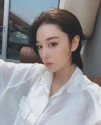 原创张馨予十年前旧照曝光满满的土味不敢相信这是张馨予