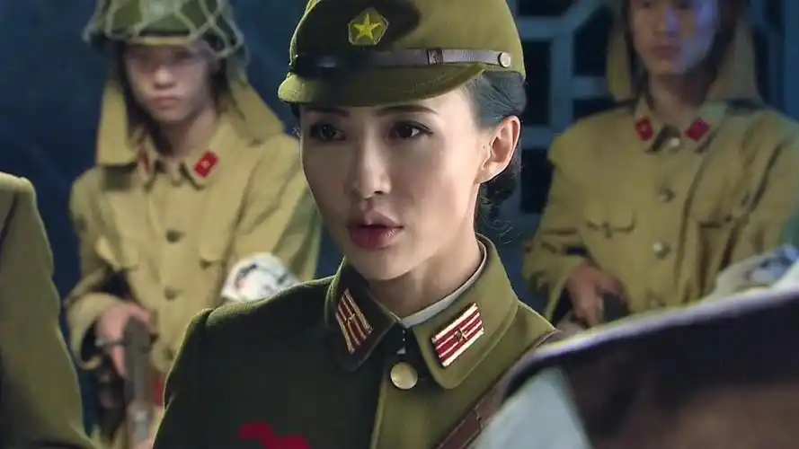 致命行动:暴露了?日军行动屡次被黑衣人破坏,叶凌青遭日军抓走了