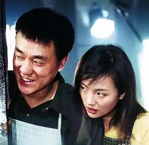 何冰从跑龙套到德艺双馨37岁才走红妻子陪他度过低谷期