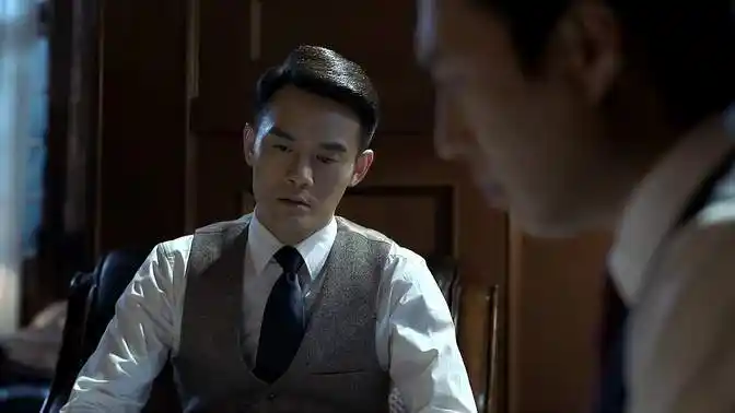 伪装者:黎叔竟是明台的父亲,一向淡定的大哥,听了都手抖!