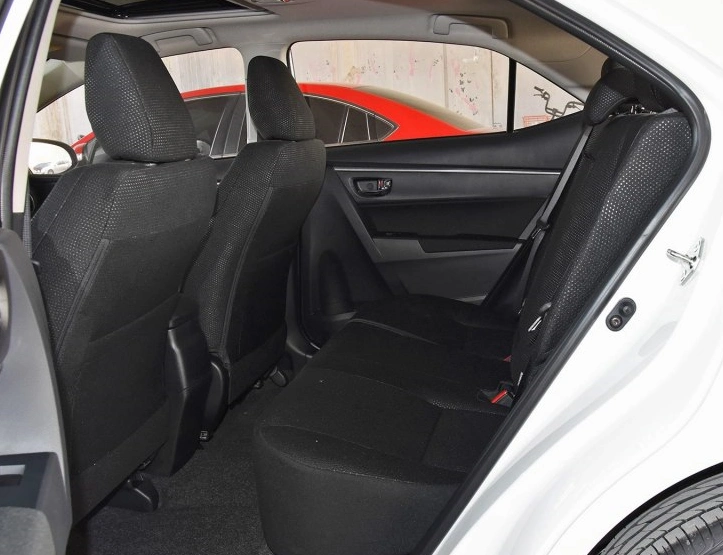 丰田雷凌:空间布局还是非常合理的,简单一个字来描述的话就是"大"