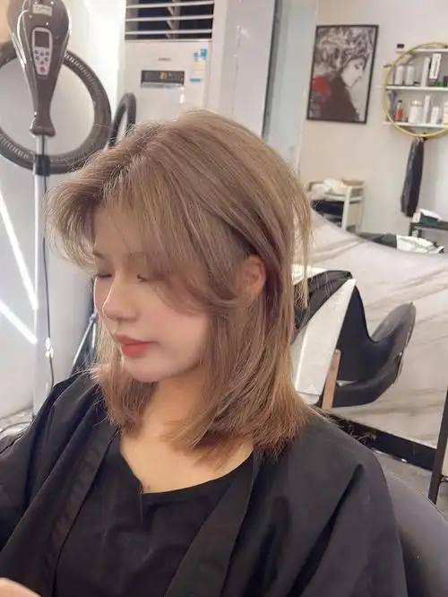 绝绝子奶茶色头发!超显白!