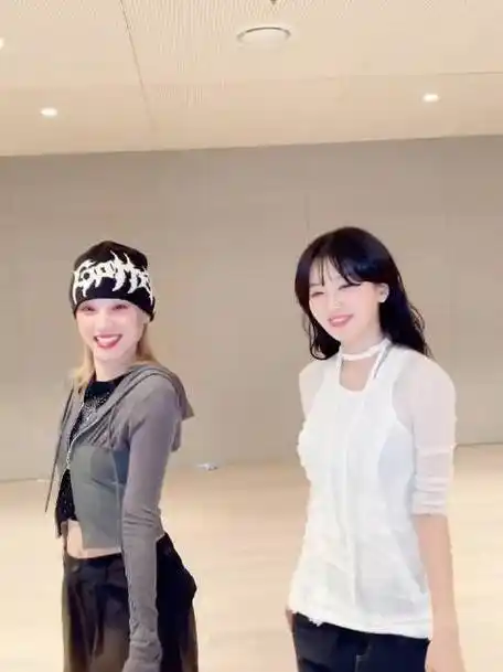 宋雨琦自作曲doll##宋雨琦自作曲rollie