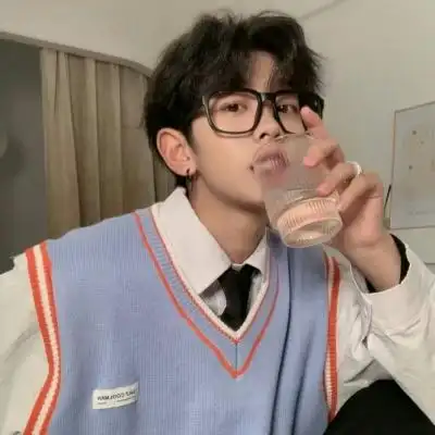 微信超帅真人男头 高清好看的露脸男头超帅真人图片_男生头像_美头网