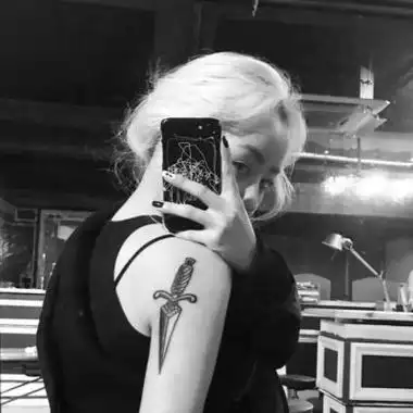 纹身霸气女生头像