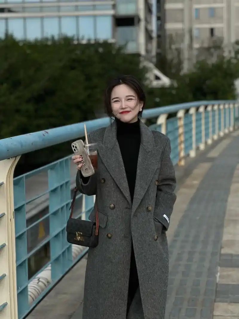 冬天的第一件大衣#一米五小个子穿搭 - 抖音