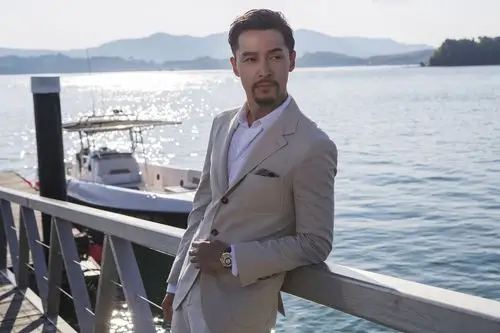 学术丨为什么伯爵家族第四代传人说"胡歌就是优雅"?