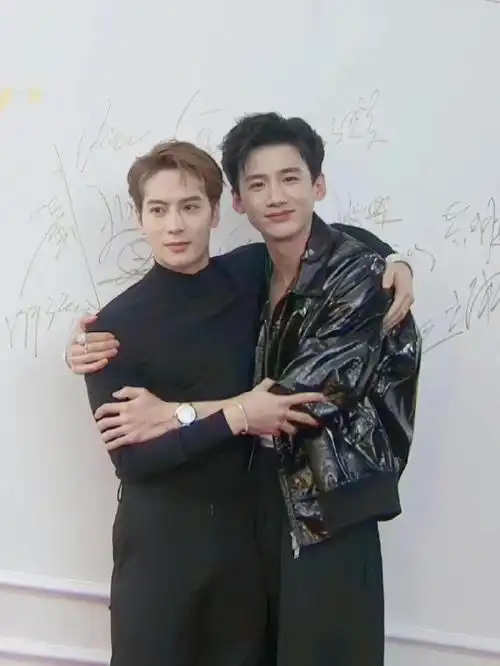 白敬亭,井柏然,王嘉尔这两两组合好像总比三个人在一起更质感