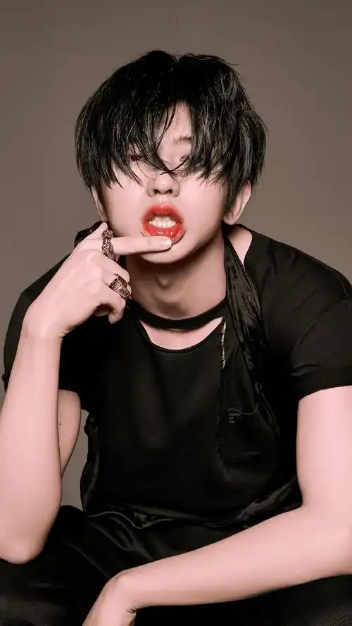 雕塑般完美😍😍(大壁纸#蔡徐坤