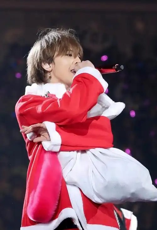 可以分享一下权志龙超帅壁纸吗