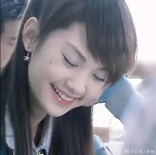 杨丞琳连唱三首偶像剧主题曲,《恶魔在身边》《不良笑花》《海派甜心