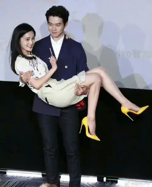 李沁和杨洋魏大勋都合作过##杨洋魏大勋都和李沁合作过##魏大勋演出