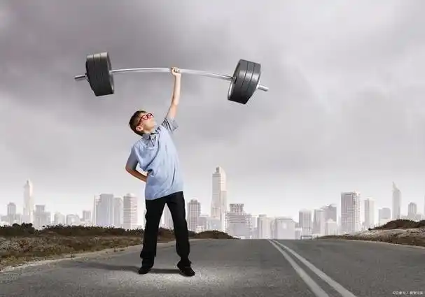 中年男人的压力,家人多理解安慰家里的男人