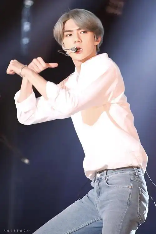 白衣.吴世勋.exo.