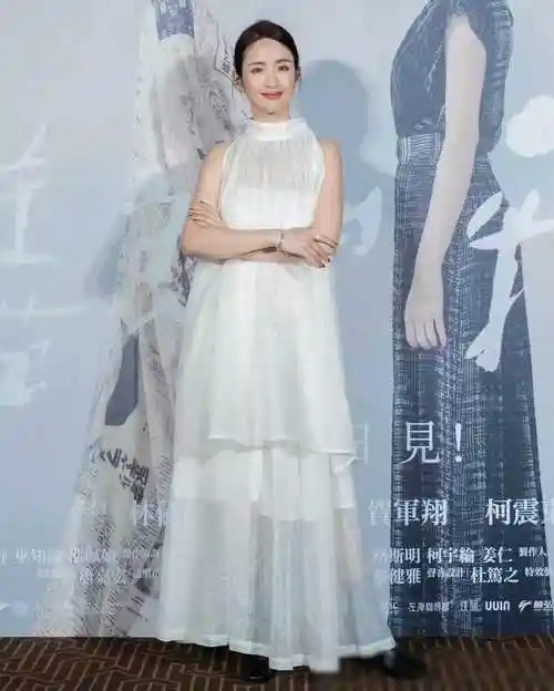 人间清醒,幸福流油,41岁备孕7年生下女儿_林依晨_工作_婚姻