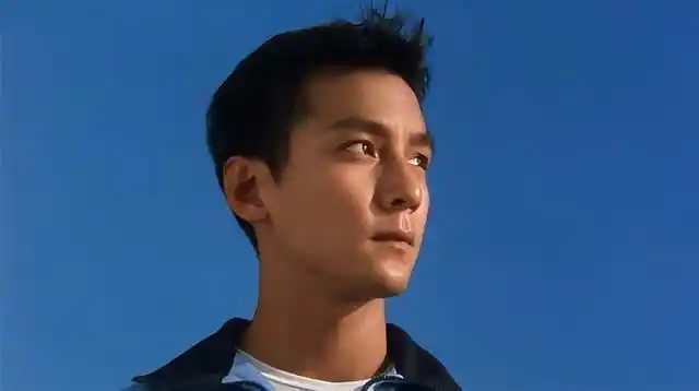 顶级帅哥还看90年代10位香江男星个个面如冠玉气质绝伦