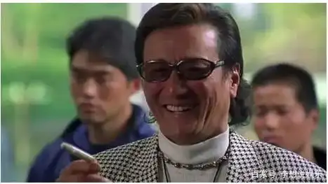 谢贤巅峰时片酬有多高?谢霆锋:他若懂理财,一半九龙都是自己的