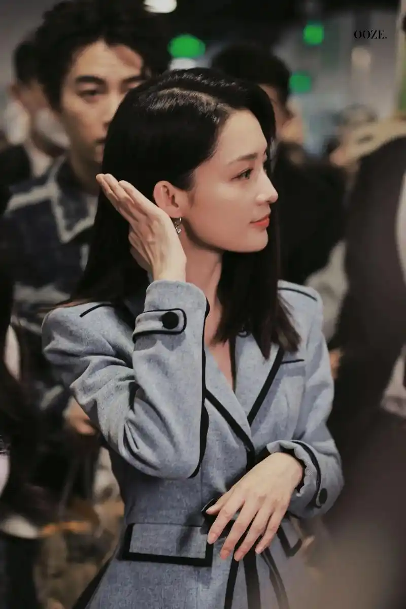 电视剧人生之路 #李沁刘巧珍  20230407爱奇艺扫楼 - 抖音