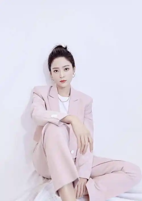 回顾王媛可对王雨一见钟情5年暗恋终成眷属结婚生子获幸福