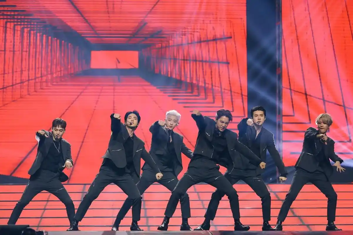 骨子里散发的克里斯马 exo超级演唱会高清图来袭