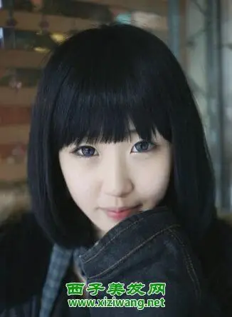 高中生女生短发发型图片(3)_学生发型_西子美发网