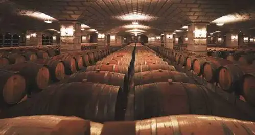 为什么酒窖是拱形的?