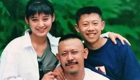 演员宁静,两段失败的婚姻,50岁不再纠结结不结婚