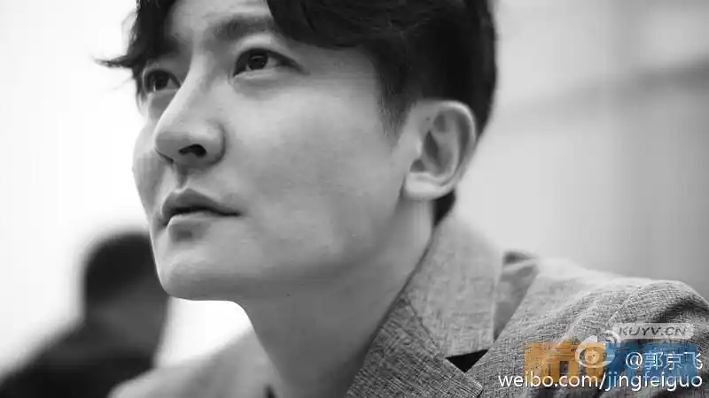 郭京飞参加活动写真