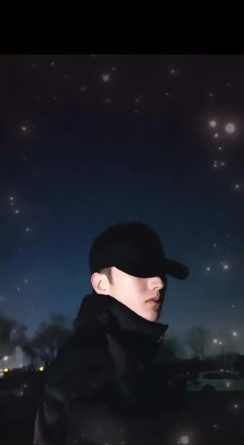 真的超爱这个少年 @蔡徐坤这三个字,看起来太独特,读起来太 - 抖音