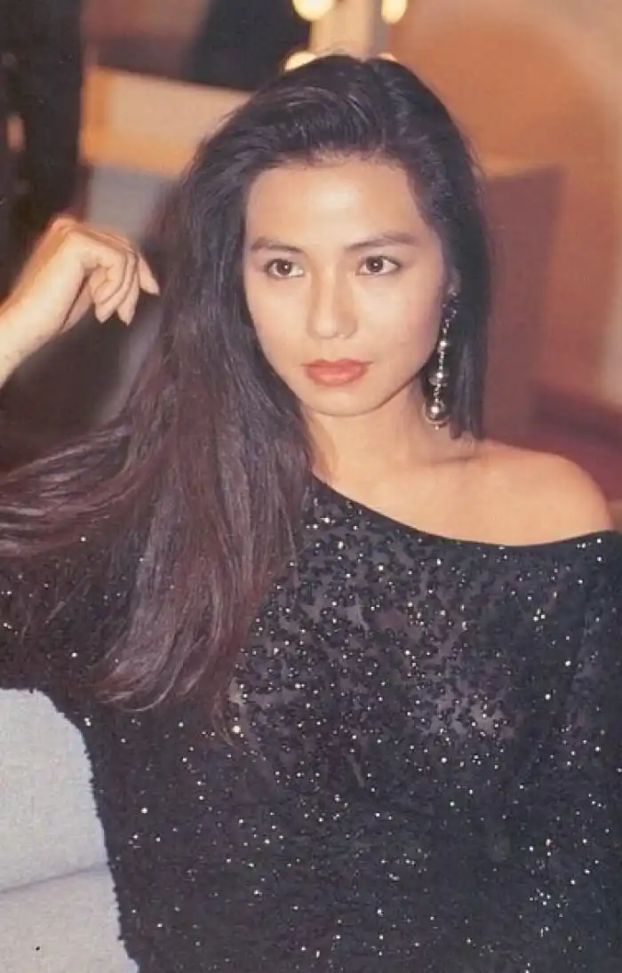 "丈夫去世后不愿改嫁"的3位女星,她已守寡35年,独自生下女儿