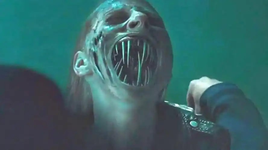 美人鱼爱上人类男孩,结果竟令他身体逐渐虚落,苦不堪言