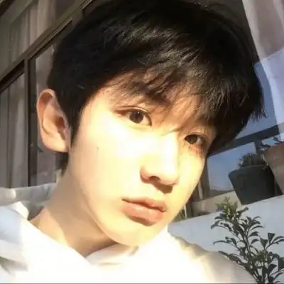 高清好看的男生头像图片帅气可爱