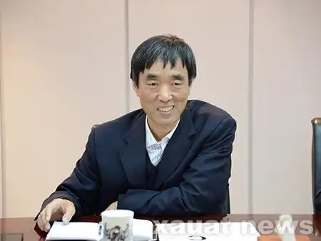 西安建工集团董事长卫勃一行来校洽谈校企合作