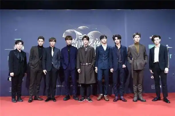 nine percent组合身高差,王子异优秀,蔡徐坤排后,他在团里垫底