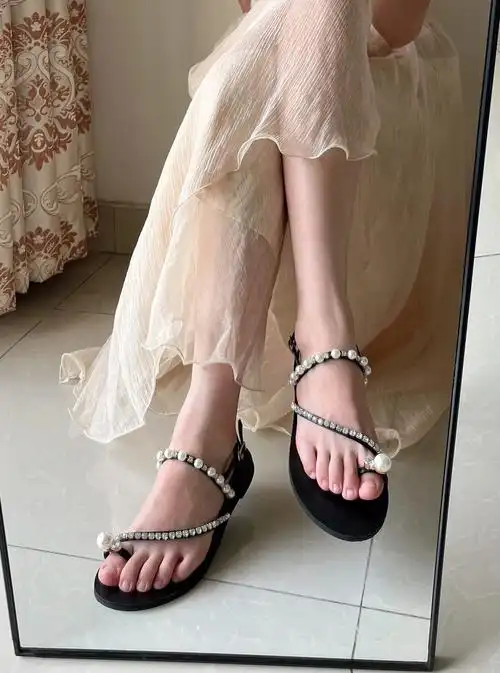 夹趾凉鞋真的太美了78仙气飘飘