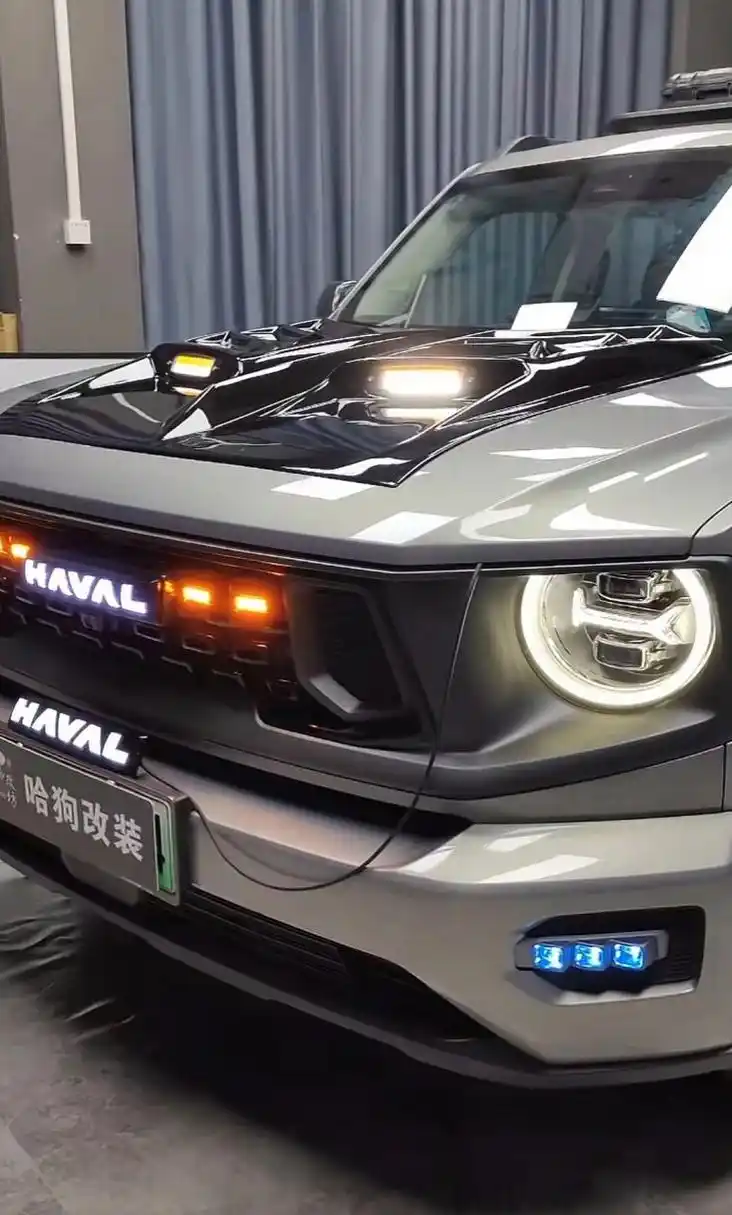 哈弗二代大狗改装带灯机盖 新款二代大狗改装机盖带灯款