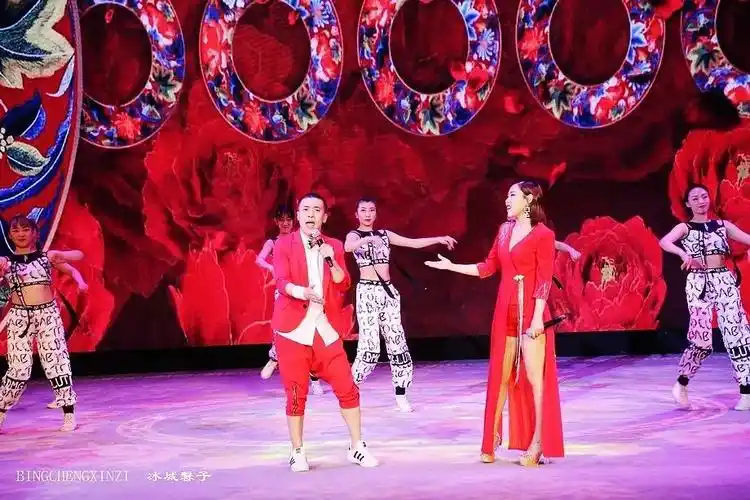 市民半价50元起走进刘老根大舞台绿色二人转令人笑开怀