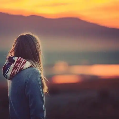 或许,最美的事一个人安静的图片一个人安静的图片唯美想念一个人的