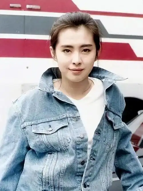 80后见过香港的女神后,方知:他们的时尚,今人是赶不上的